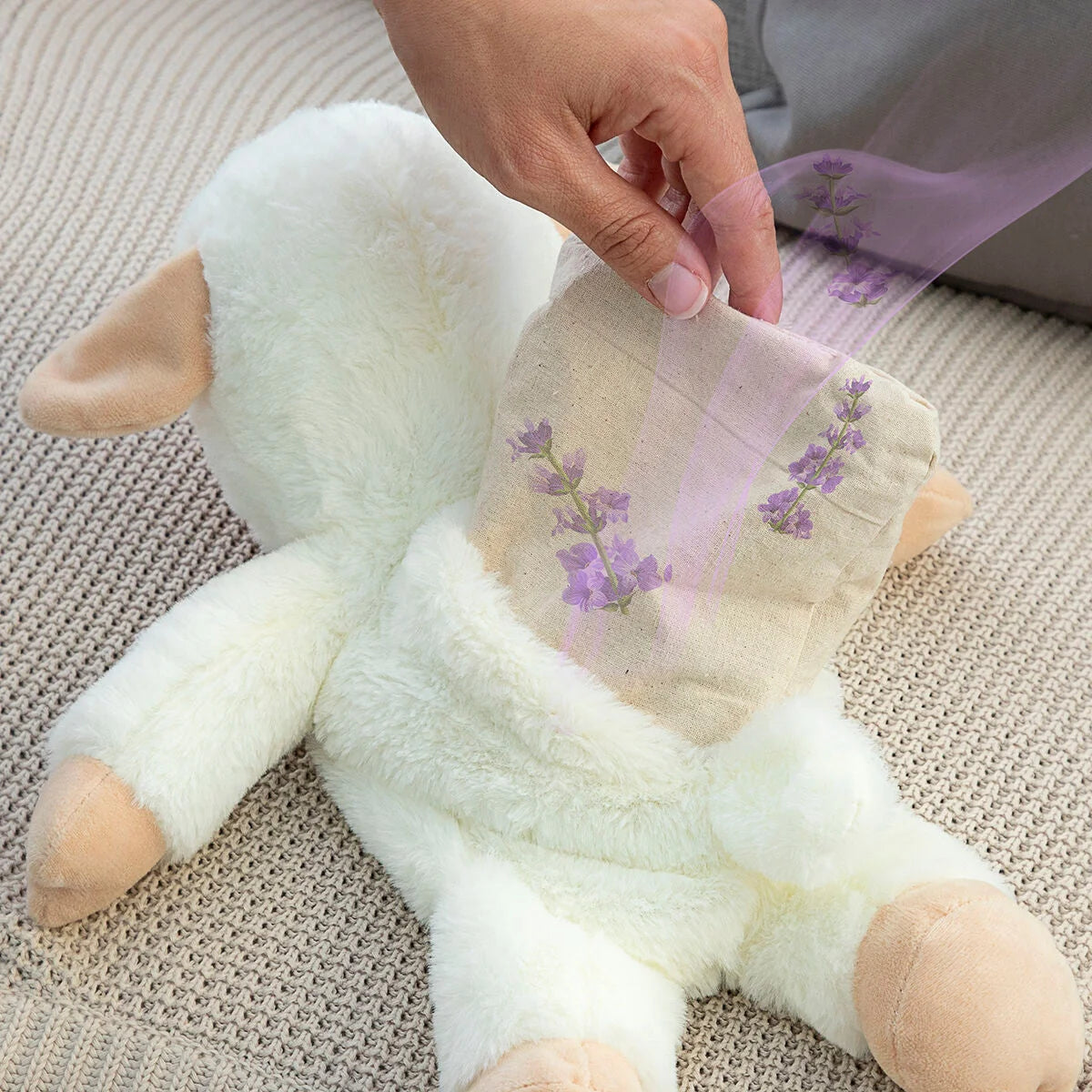 Wärme- und Kälte-Plüschschaf Wooly mit Lavendel – Produktansicht 3