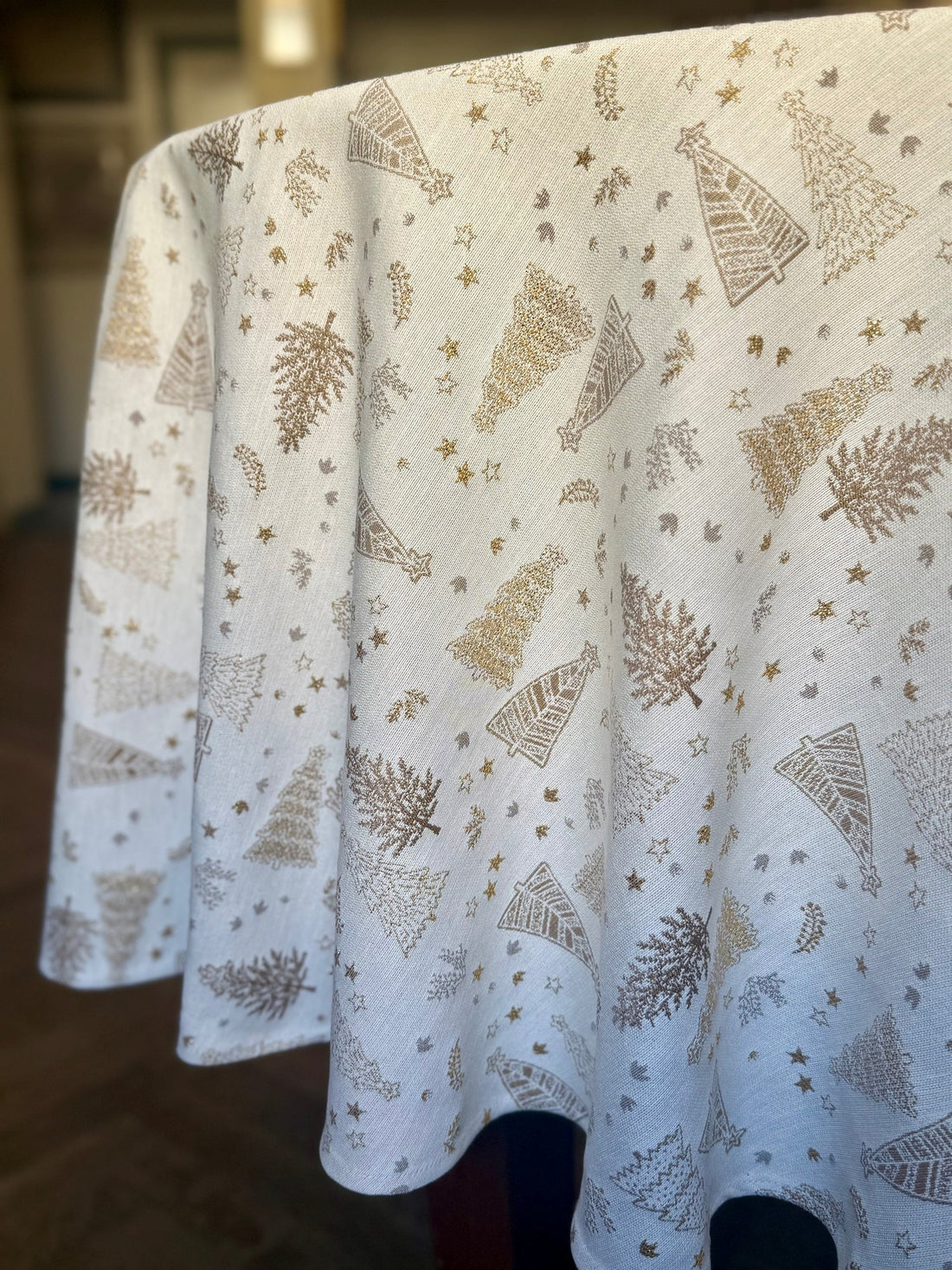 Runde Tischdecke – Golden Forest – Detailansicht 3