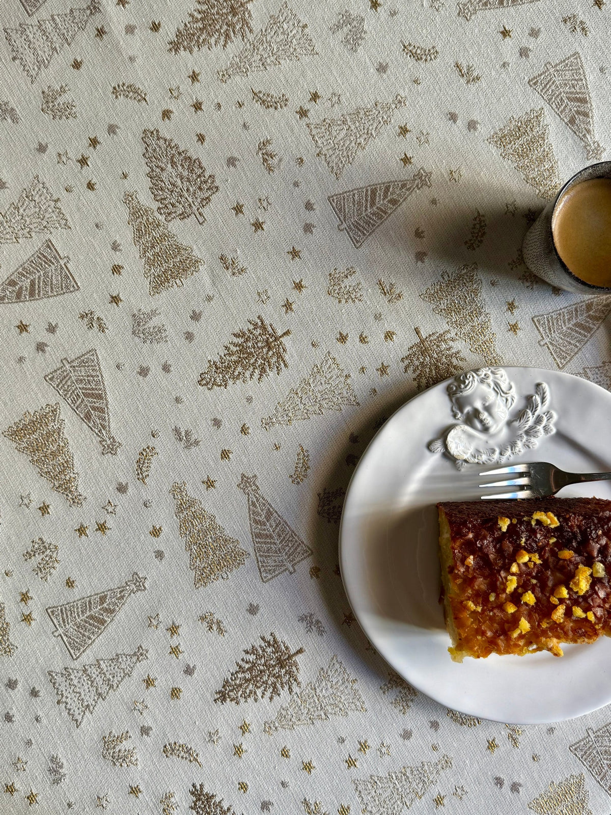 Runde Tischdecke – Golden Forest – Produktansicht 3