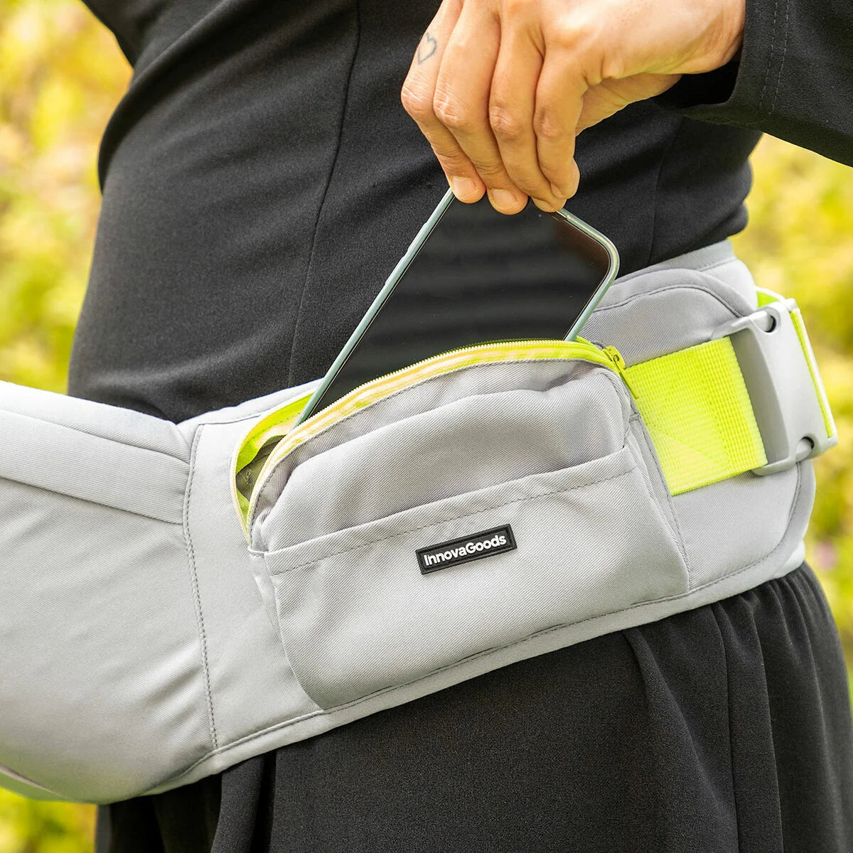 Seccaby Babytrage mit 2 Taschen – Produktansicht 3