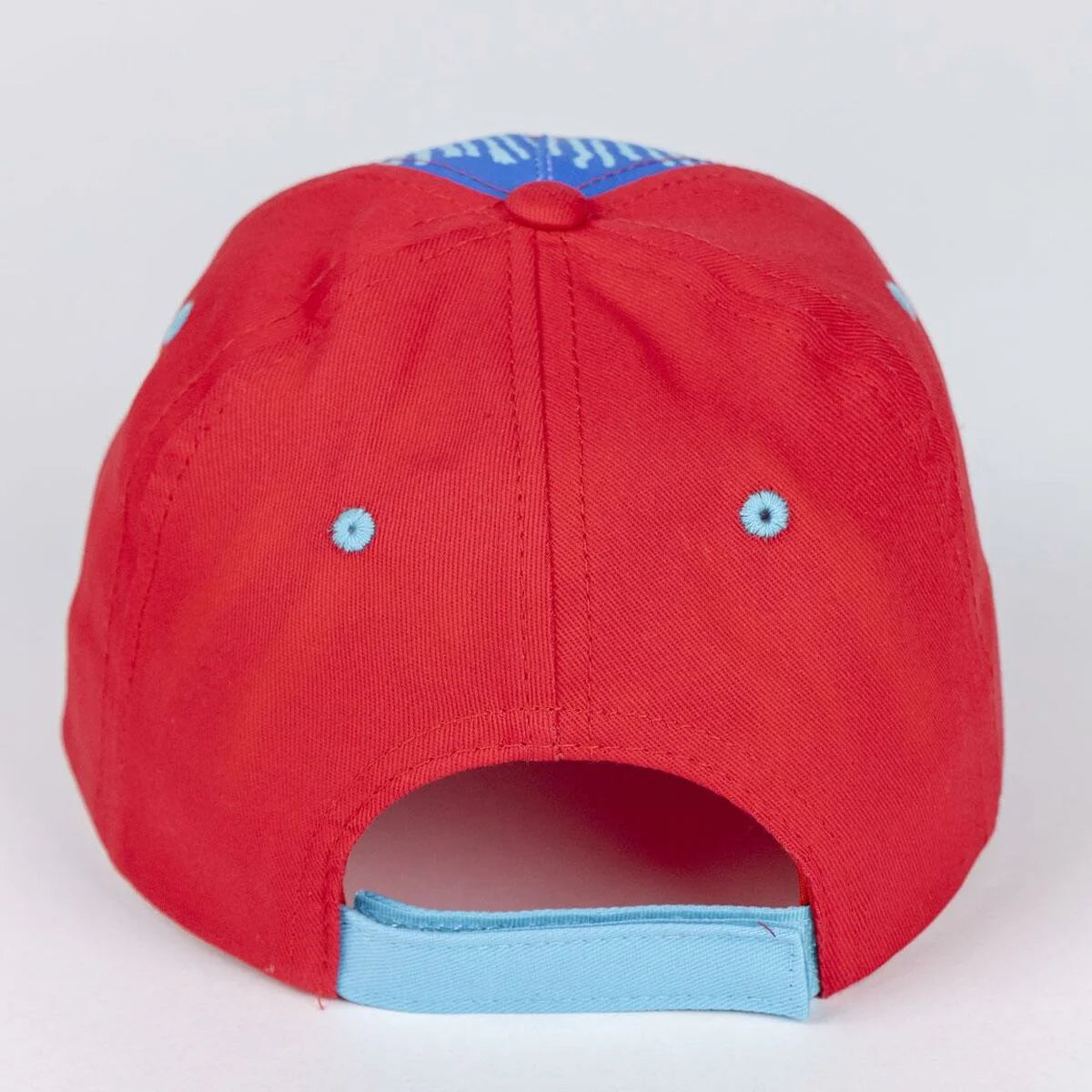 Rückseite einer rot-blauen Spider-Man Kinder-Cap mit verstellbarem Verschluss