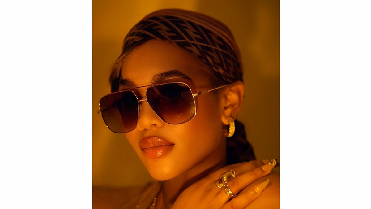 Sonnenbrille SU.VI 54071 Silberfarben mit braunen Gläsern – Produktansicht 5