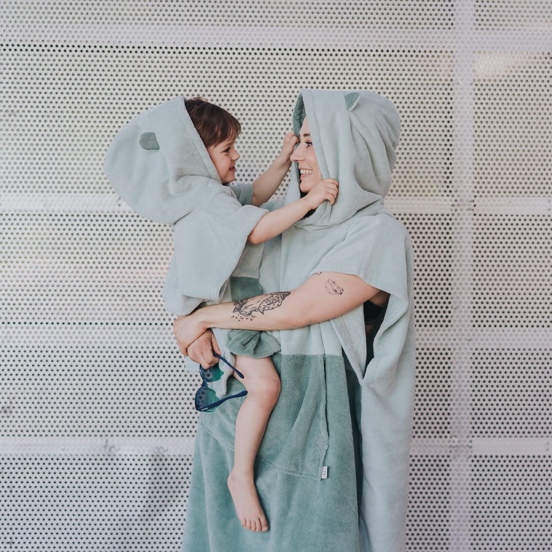 Surfbear Kinder-Badeponcho – Grün – Produktansicht 4