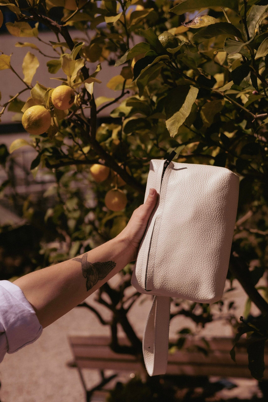 TOKU Handtasche Lisbon – Weiß – Detailansicht 3