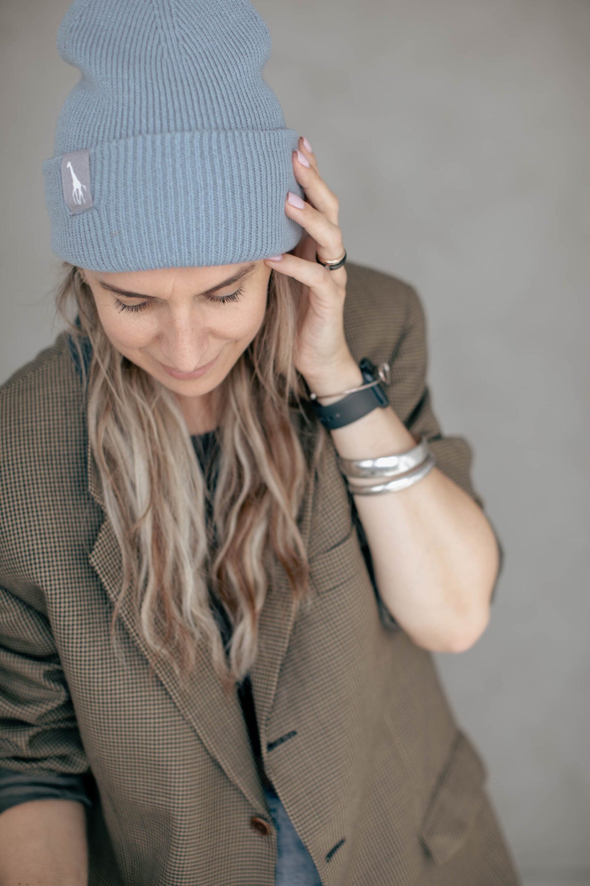 Extraweiche Beanie mit Giraffen-Label – Produktansicht 2
