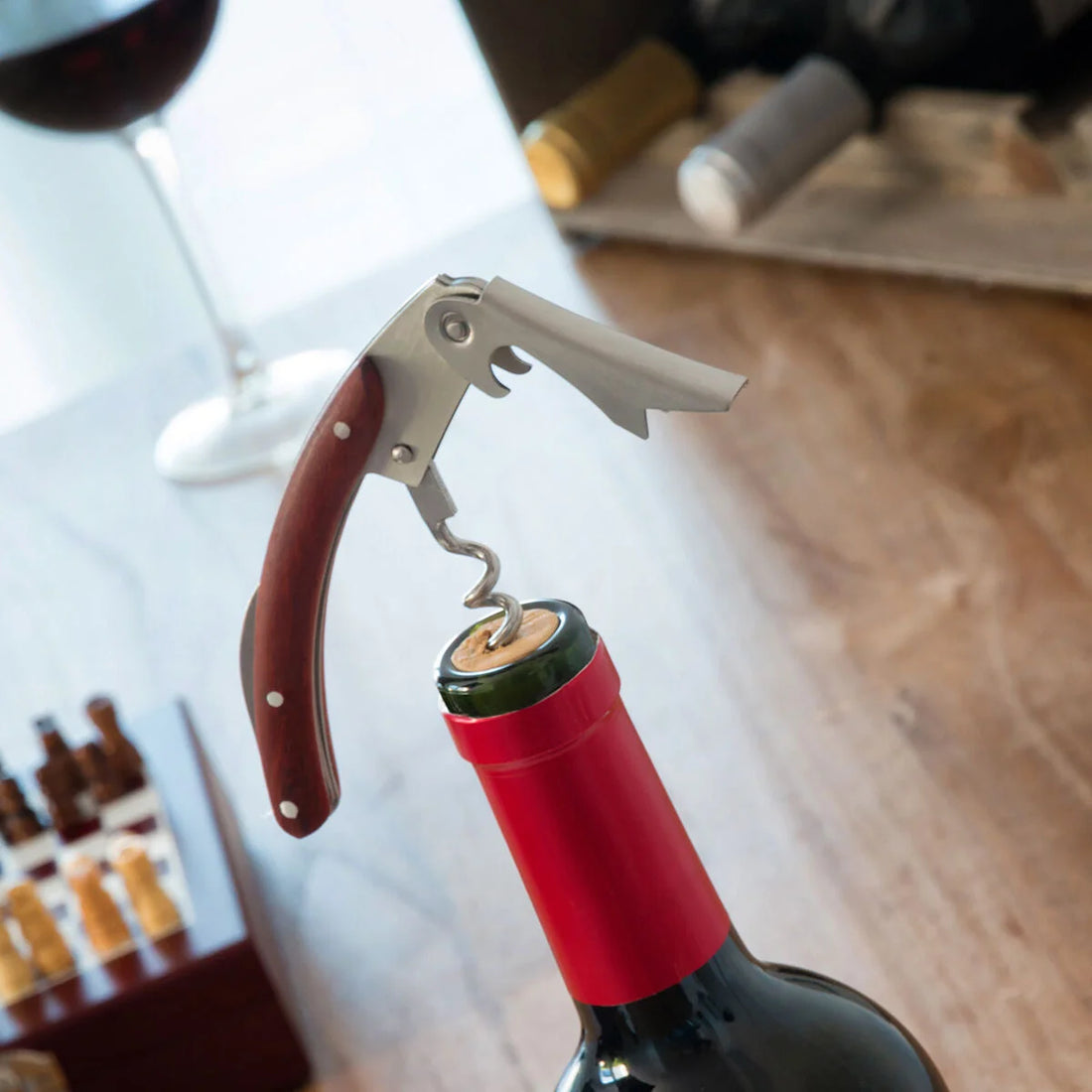 Weinzubehörset mit Schachspiel, 37-teilig – Detailansicht 1