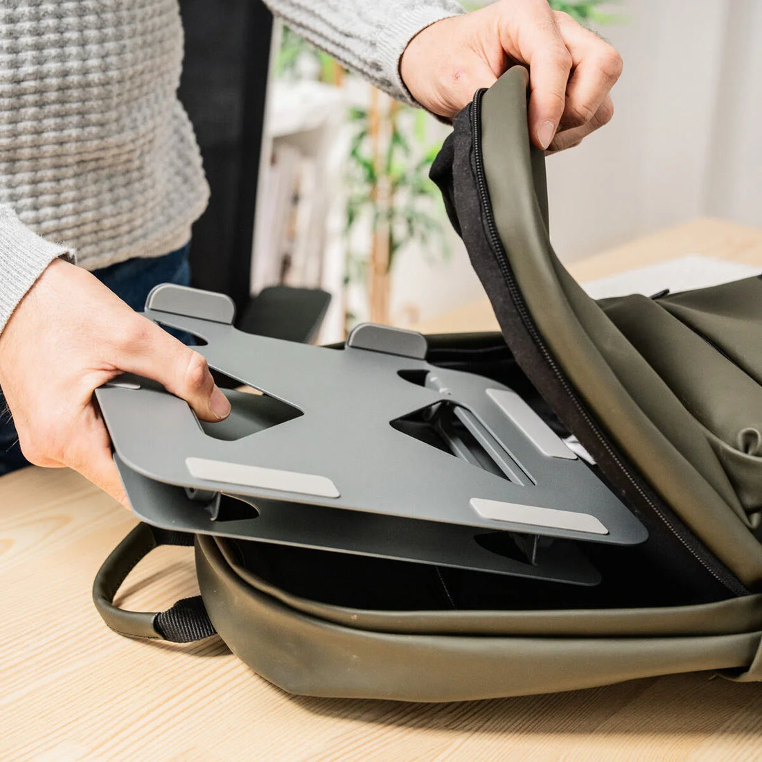 Laptop-Ständer Lastan für 10 bis 18 Zoll – Detailansicht 2